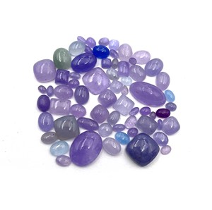 Lote de cabujones de jade púrpura teñido de diferentes formas, de 3-16 mm, para la fabricación de joyas. - Product Image 3