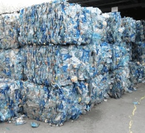 Déchets de bouteilles PET en gros, bouteilles en plastique transparent recyclées, déchets PET post-consommation pour flocons, fibres et emballages, à prix abordable - Product Image 6