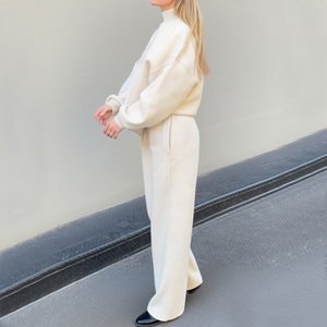 เสื้อฮู้ดดี้โอเวอร์ไซส์ปักลายผ้าฟลีซโพลีเอสเตอร์/คอตตอน หนักพิเศษ 500 GSM 350 GSM สำหรับผู้หญิง พร้อมกางเกงขาสั้น - Product Image 4