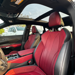 TOYOTA LAND CRUISER VRX NOIR GRAND TOURING 7 PLACES SUV LUXE 4X4 2022 D'OCCASION PRÊT À L'EXPORTATION TRANSMISSION AUTOMATIQUE - Product Image 6