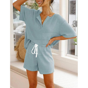Conjunto Clásico de Shorts de Verano 2026 para Mujer, Traje Corto Informal con Top a Juego, Ajuste Cómodo y Apariencia Elegante - Product Image 6