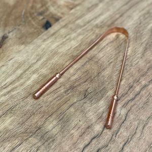 ที่ขูดลิ้นทองแดงแท้แบบดั้งเดิมเพื่อสุขอนามัยในช่องปากตามธรรมชาติและลมหายใจสดชื่นทุกเช้า - Product Image 1