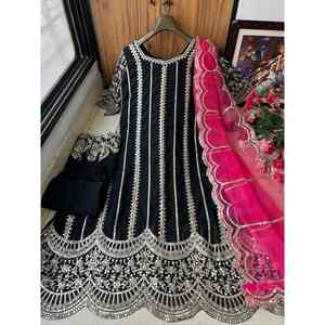 ÚLTIMO BATA DE TRABAJO DE SECUENCIA BORDADA DE SECUENCIA CHINON CON DUPATTA NEGRO - Product Image 2