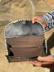 Cartera tallada a mano, funda de teléfono de embrague, elegante, multiusos, carteras de cuero occidental, Cartera de Color marrón para mujer - Product Image 4