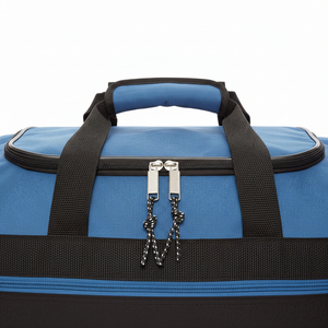 Sac de sport en tissu polyester de qualité supérieure, design spacieux, adapté pour la salle de sport, l'entraînement, les activités sportives, les voyages et les activités quotidiennes - Product Image 6