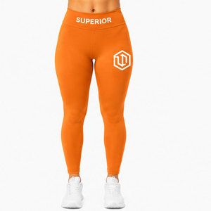 Pantalon de compression active haut de gamme pour femme, excellente gestion de l'humidité, soutien flexible pour les mouvements, confort d'entraînement durable - Product Image 4
