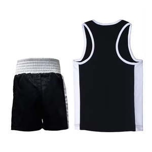 Tenue de compétition de kick-boxing professionnelle 100% polyester, ensemble veste et short de boxe, uniforme de boxe sportif personnalisé pour jeunes - Product Image 6