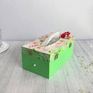 Aqdus Saleem - Dispensador de pañuelos de madera floral para coche, soporte rígido decorativo con cierre metálico para uso en el hogar o salón - Product Image 5