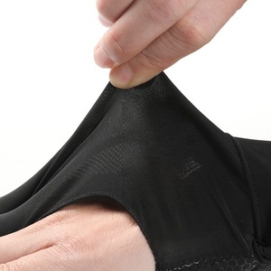 Nuevos Guantes de Billar de Lujo con Logotipo Personalizado al por Mayor, de 2 Dedos, Elásticos, Negros, para Deportes al Aire Libre, Paquete al por Mayor - Product Image 3