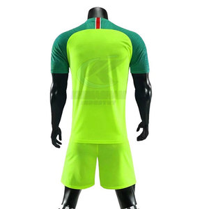 ชุดฟุตบอลสำหรับผู้ใหญ่เสื้อฟุตบอลผ้าโพลีเอสเตอร์ระบายอากาศ - Product Image 2