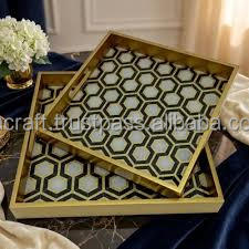 Bandeja Multiusos de Resina y Madera con Asa de Madera, Diseño Clásico, Duradera, para Baño, Cocina, Tabla de Quesos, Charcutería, Bodas y Eventos - Product Image 4