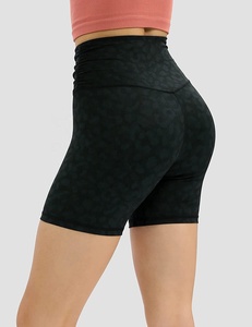 Pantalones cortos de Yoga de cintura cruzada en V de tiro alto para mujer Bolsillo interior Transpirable Deportes Entrenamiento Correr Pantalones cortos de motorista Patrón sublimado - Product Image 2