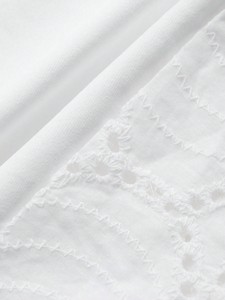 Camiseta Blanca con Mangas Raglán y Parches, Elegante Bordado Floral, Panel de Encaje Calado, Cuello Redondo, Blusas de Verano para Mujer, Proveedor - Product Image 4