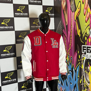 Veste de baseball en chenille brodée sur mesure de haute qualité ODM OEM, corps en laine, manches en cuir PU, pour hommes. - Product Image 1