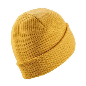 Bonnet d'hiver de luxe haut de gamme, couleur unie, tricoté, avec rivets, respirant, imperméable, 100% acrylique, pour homme et femme, style décontracté, idéal pour la plage - Product Image 4