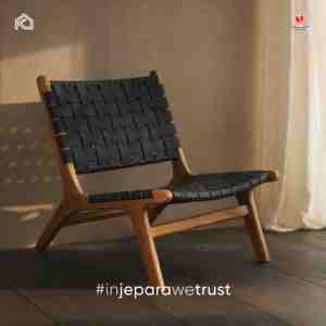 Silla Mecedora de Cuero Premium Tejida a Mano Estilo Mid-Century, Cómoda para Exteriores, Madera de Teca Sólida, para Sala de Estar, Patio, Resort, Hotel - Product Image 1