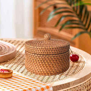 Meilleure Vente Panier Rond en Rotin Tressé à la Main 100% Écologique, Design Polyvalent pour Rangement Domestique, Décoration et Organisateur d'Objets Divers - Product Image 3