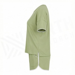 Conjunto Deportivo de 2 Piezas para Mujer, Camiseta Verde de Manga Corta y Pantalones Cortos por Encima de la Rodilla, Tejido Transpirable para Primavera - Product Image 3