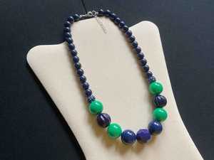 Collar de Resina Hecho a Mano con Cuentas Redondas Facetadas Azul Verde, Pieza de Joyería de Moda, Artesanía en Resina - Product Image 5