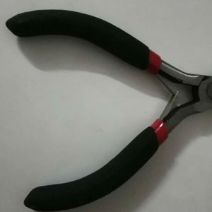 Pince à sertir professionnelle en métal pour extensions de cheveux, accessoires capillaires de qualité supérieure, outils pour des résultats de qualité salon - Product Image 6