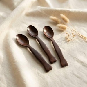 Cuillère en bois en forme de branche, cadeau de Noël, ustensile de cuisine rustique fait main pour les fêtes de fin d'année et les cadeaux de bas de Noël - Product Image 5