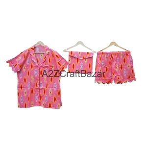 Conjunto de pijama transpirable de secado rápido Floral con estampado de algodón 100% elegante para mujer, camisa corta, pantalón, pantalones, regalo de Navidad para damas de honor - Product Image 1