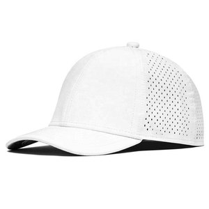 Casquette de sport en polyester respirant à séchage rapide, personnalisée de haute qualité, perforée au laser, réglable, avec fermeture snapback, fabriquée au Pakistan - Product Image 2