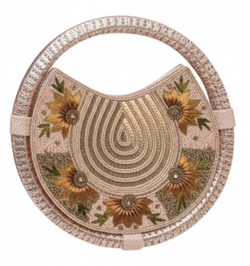 Pochette de luxe en faux daim ornée de tournesols et de perles faites à la main |   Sac à main de soirée brodé floral de qualité supérieure pour mariage |   Sac de mariée décontracté et tendance - Product Image 5