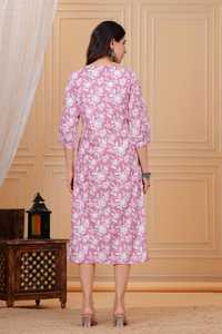 Pink Floral Print Cotton Three Quarter Sleeve V-Neck Fit Flare Midi <b>Dress</b> with <b>Elastic</b> Waist Pleated Detail Casual Daily Wear - Product Image 4