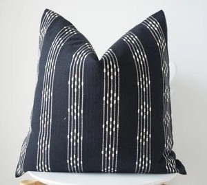 Housse de coussin tissée 100% coton, faite à la main, coussin décoratif, coussin de canapé bohème, 50x50 cm - Product Image 1