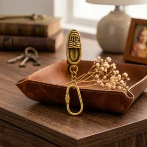 Porte-clés sabot antique en laiton avec breloque chaussure miniature à motif floral, finition bronze doré, anneau porte-clés en métal, cadeau décoratif - Product Image 4