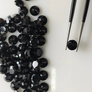 สปิเนลสีดำธรรมชาติ 6 มม. ทรงกลมเจียระไนแบบบริลเลียนท์ คุณภาพดีที่สุด พลอยหลวมสำหรับทำเครื่องประดับ รีดดิ้ง เมาน์เทน เจมส์ - Product Image 1