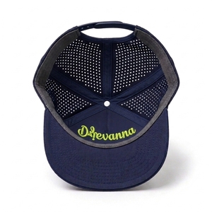 Casquette de golf personnalisée haute performance 5 panneaux perforée au laser visière incurvée broderie 3D fabricant OEM marque privée voyage extérieur - Product Image 4