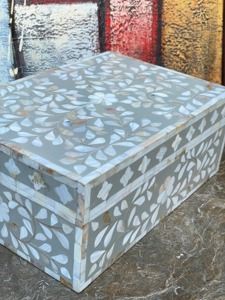 Handmade Rectangular Moroccan Style Mother Of Pearl Inlay <b>Storage</b> <b>Box</b> <b>Floral</b> Pattern Decorative Jewelry Organizer for Bedroom - Product Image 2