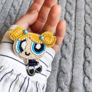 Broche de moda con cuentas de dibujos animados para niña, insignia de personaje bordada a mano para mujer, chaqueta, bolso, solapa, decoración de ropa - Product Image 1