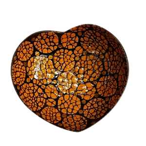 Bol en coquille de noix de coco avec motif gravé artistique, fabrication éco-responsable, finition lisse et polie pour cuisines - Product Image 2
