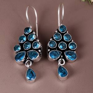 Boucles d'oreilles pendantes en grappe de topaze bleue, en laiton plaqué argent antique, motif floral, style bohème tribal vintage, pour mariage, boucles d'oreilles statement - Product Image 2