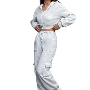 ชุดลำลองผู้หญิงผ้าฝ้ายแท้ 100% แบบสวมใส่สบาย ชุดออกกำลังกาย เสื้อครอปฮู้ดดี้ กางเกงจ็อกกิ้ง ชุดสองชิ้น ระบายอากาศได้ดี - Product Image 4