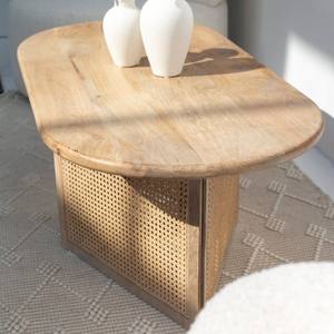 Mesa de Centro Ovalada de Madera con Base de Ratán Vandana Zenova Elara para Decoración Moderna de Sala de Estar - Product Image 2