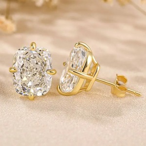Boucles d'oreilles clous pour femme en argent sterling 925, design tendance, moissanite 4,0 carats, taille coussin vintage 8x10mm, 4 griffes, blanc/jaune - Product Image 6