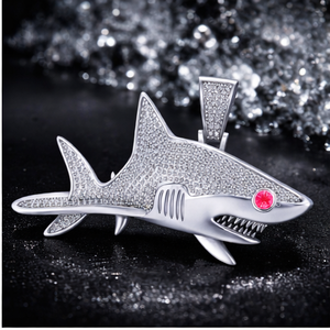 จี้เงินแท้ 925 สไตล์ฮิปฮอปสุดเทรนดี้  รูปสัญลักษณ์จักรราศี ปลาฉลาม ชุบโรเดียม ประดับเพชรแล็บโกรว์  สร้อยคอของขวัญ - Product Image 3