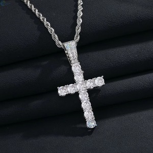 Colgante Iced Out personalizado con diseño de cruz, amuleto religioso, joyería cristiana, colgante chapado en oro de plata 925 para hombre - Product Image 2