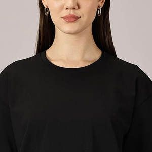 เสื้อยืดทรงบ็อกซี่สำหรับผู้หญิง ใส่ได้ทุกวัน เนื้อผ้าเบา แห้งเร็ว 100% ผ้าฝ้าย สัมผัสนุ่มสบายสำหรับฤดูร้อน ทรงปกติ ดีไซน์ลำลอง เหมาะสำหรับทุกโอกาส - Product Image 5