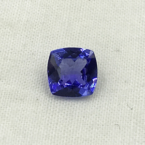 Pierres précieuses de Tanzanite naturelle de qualité supérieure avec finition lisse pour applications de bijouterie - Product Image 2