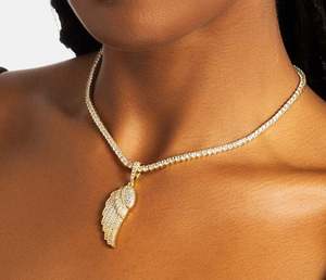 Collar con Colgante de Ala de Ángel de Lujo, Chapado en Oro de 18K, Moissanita Redonda con Corte Brillante, Cadena de Caja, Joyería para Mujer - Product Image 4