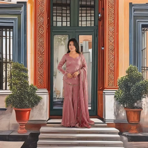 Ensemble Salwar en Soie Pure pour Femme, Modèle Tendance 2026, Style Indien, Entièrement Cousu, Prêt-à-porter, Idéal pour les Fêtes - Product Image 1