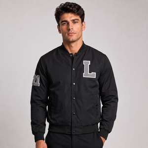 Chaqueta Varsity Negra para Hombre, con Parche de la Letra L, Corte Regular, Estilo Casual para Otoño, Cuello Alto, Cierre de Botones, Material de Poliéster - Product Image 1