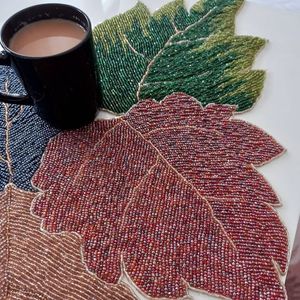 Posavasos Artesanal Premium con Bordado de Cuentas, Forma Personalizada, Hecho a Mano, para la Hora del Té, la Pausa para Café y Ocasiones Especiales - Product Image 6