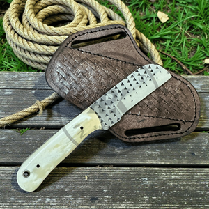 Cuchillo Vaquero Artesanal de Damasco Western Bull Cutter con Mango de Resina Acrílica y Hoja de Acero Rasp Point de 7 Pulgadas - Product Image 4