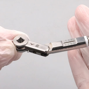 Clé dynamométrique universelle de haute qualité pour la restauration d'implants dentaires, 10-40 Ncm, conception à cliquet, outil en acier inoxydable - Product Image 2